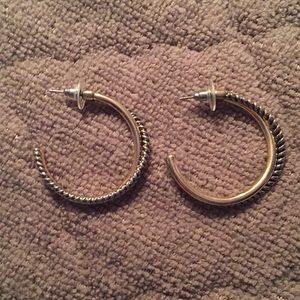 Chico’s two tone cable earrings brand new